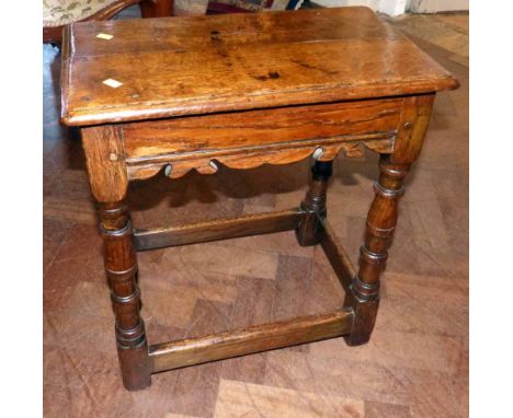 18th century design oak joint stool. Condition report: see terms and conditions