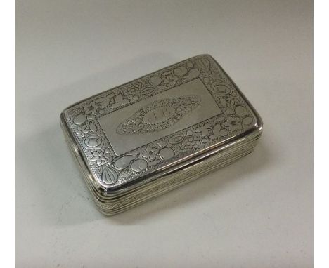 A George III silver snuff box with fruit decoration. Birmingham 1811. By Samuel Pemberton. Approx. 40 grams. Est. £200 - £300