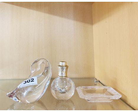 A Steuben glass swan, H. 10cm, a Lalique style glass dish, and a Whitefriars crystal perfume bottle.