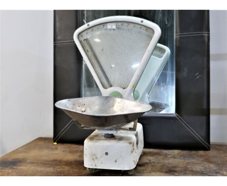 Avery shop scales 