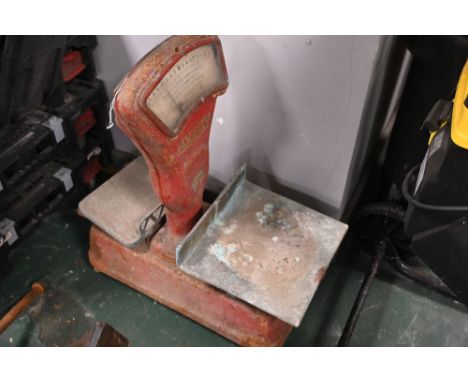 Vintage Avery shop scales