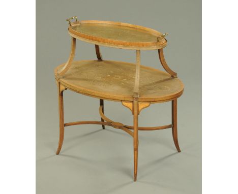 An Edwardian Sheraton Revival two tier etagere with tray top, with penwork and marquetry decoration and with crossbanded edge