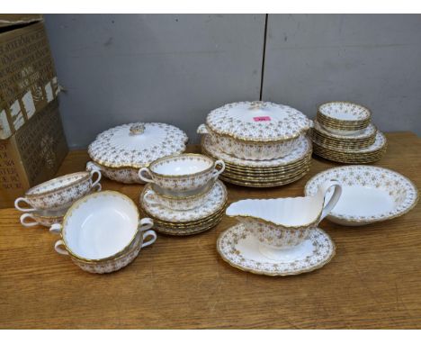 Spode Fleur de Lys part dinner service comprising approximately 44 pieces Location: 