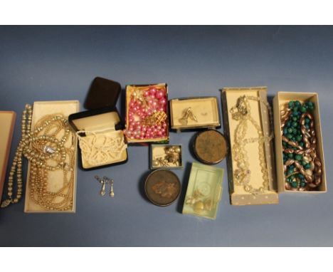 A BOX OF VINTAGE COSTUME JEWELLERY 