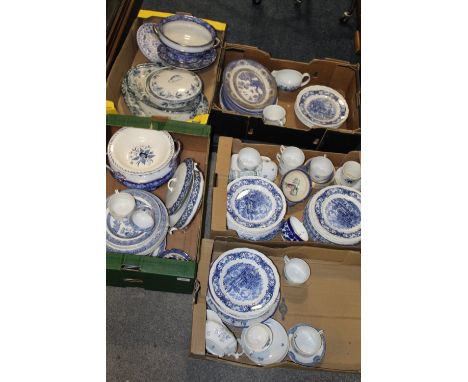 FIVE TRAYS OF VINTAGE BLUE AND WHITE DINNERWARE ETC TO INC WILLOW PATTERN EXAMPLES