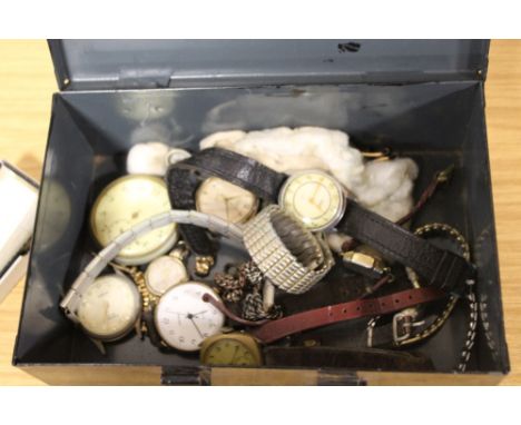 A BOX OF VINTAGE WRIST WATCHES TO INCLUDE A SERVICES EXAMPLE, SEKONDA ETC