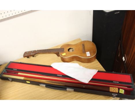 A VINTAGE GERMAN UKULELE A/F TOGETHER WITH A CASED SMITH AND NELSON SPORTMAN CUE 