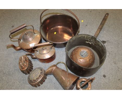 A COLLECTION OF VINTAGE COPPER WARE TO INCLUDE KETTLES, ANTIQUE JELLY MOULDS, JAM PAN ETC