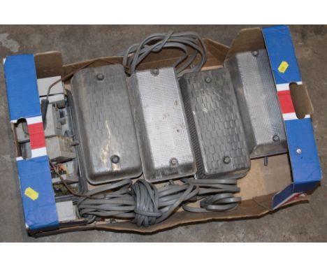 A TRAY OF OUTDOOR LIGHT FITTINGS A/F
