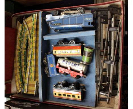A Chad Valley electric train set, and a rail cross roads track and vintage battery (3)
