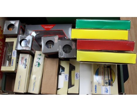 A collection of modern diecast vehicles to include Corgi Classics, The Original Omnibus, Cameo Collectables etc (1 box) 