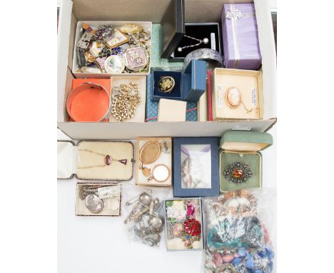 A box of assorted costume jewellery to include an Edwardian yellow metal seed pearl and paste pendant, indistinctly marked, m