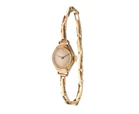 Rotary - 9ct gold cased lady's wristwatch, 12g approx gross   Condition: 