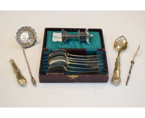 Set of six George III silver teaspoons, London 1814, unmarked white metal sifting ladle, pagoda style pepperette stamped Ster