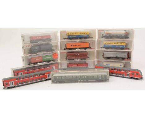 Fleischmann rolling stock, including: 5530,5242, 5531, 5475, 5234, 5495, 5347, 5525, 5341, 5236, 5069, 5520, 5335, 5341, 5233