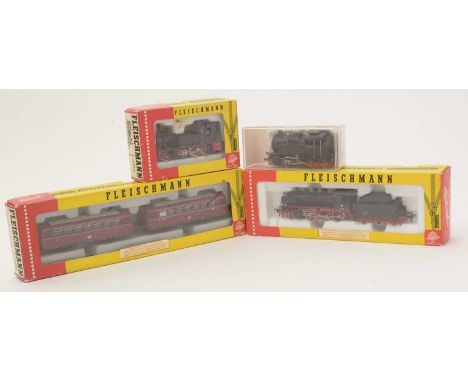 Fleischmann HO-gauge Railbus pair, 4400; two tank locomotives, 4016 and 5012; and a loco and tender, 4147, three boxed and on