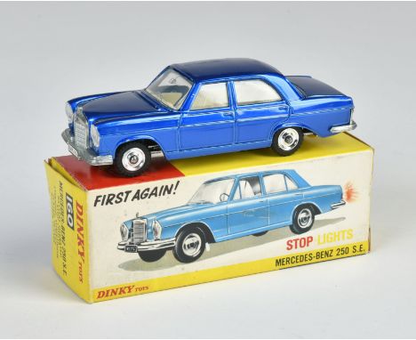 Dinky Toys, 160 Mercedes Benz, blau, England, 1:43, Druckguss, Okt Z 1, (mit funkt. Rücklicht), Z 1