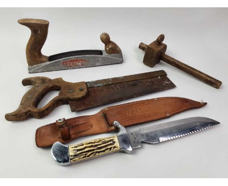 COLLECTION OF VINTAGE TOOLS, including planes, saws and hammers, also a tool chest