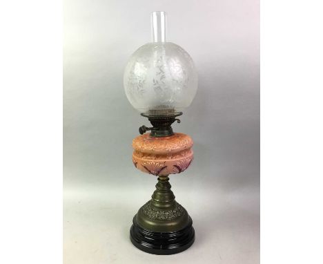 VICTORIAN OIL LAMP, with clear chimney, engraved shade, and ceramic reservoir over brass column60cm high