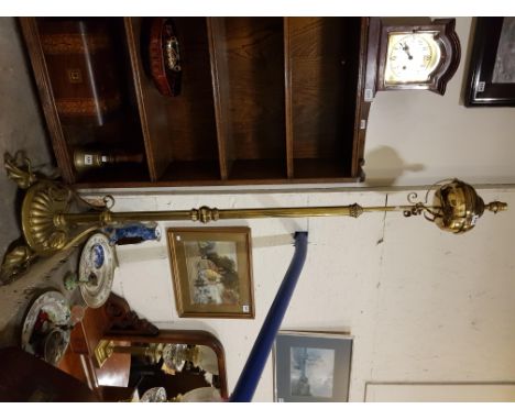 VICTORIAN CARVED BRASS FREESTANDING OIL LAMP (CONVERTED)