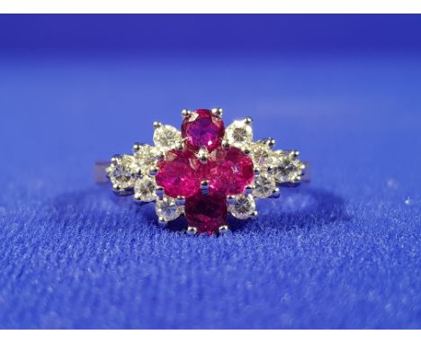 18 CT GOLD DIAMOND & RUBY RING WITH CIRCA 0.33CT OF DIAMONDS