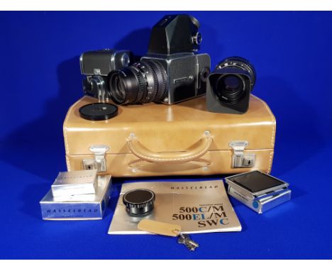 VINTAGE PROFFESSIONAL HASSELBLAD 500C/M MEDIUM FORMAT STILLS CAMERA