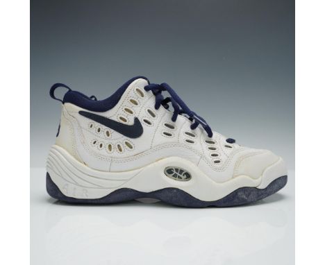 Original Nike Air Grill Mid basketball sneakers in the White and Midnight Navy colorway, style code 130834-141. This rare pai
