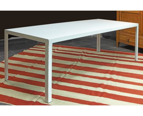 Monica Armani designtable 'Progetto 1' in steel and wooden top ||ARMANI MONICA (° 1964) voor B&amp;B ITALIA grote designtafel