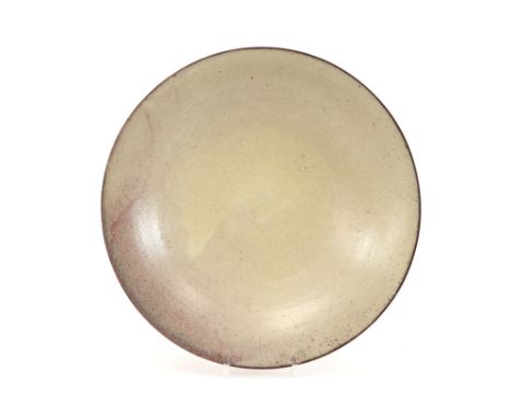Herman Zaalberg signed glazed ceramic dish  ||ZAALBERG HERMAN (° 1935) schaal geglazuurde keramiek  -  diameter : 30,2 cm ond