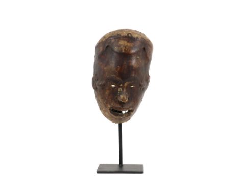African Nigeria Ekoi mask covered with antelope skin - with use patina and light damage ||AFRIKA / NIGERIA  -  ca 1950 Ekoi m