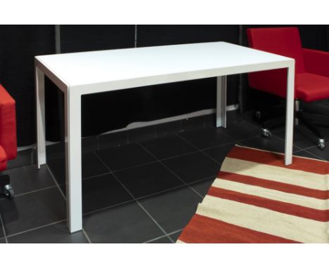 Monica Armani designtable 'Progetto 1' in steel and wooden top ||ARMANI MONICA (° 1964) voor B&amp;B ITALIA designtafel - kle