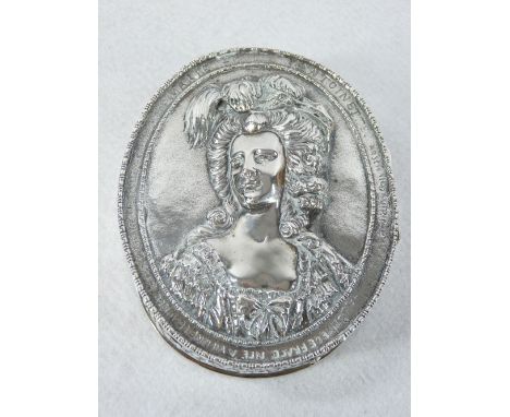 MARIE ANTOINETTE - an oval white metal lidded trinket box, the lid having a raised profile of presumably Marie Antoinette wit