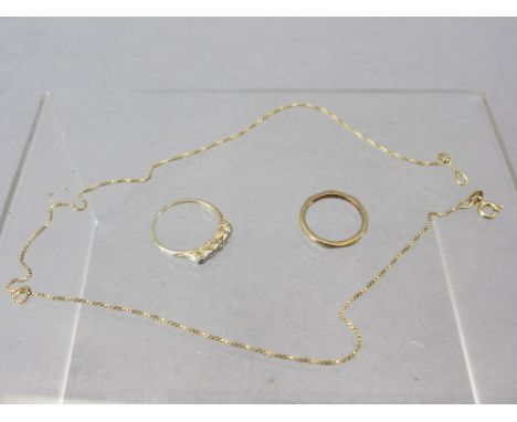 18 &amp; 9CT GOLD JEWELLERY, 3 ITEMS including an 18ct gold fine link necklace, 40cms L, 2.9gms, 9ct gold facet shaped ring, 