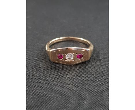 9 CARAT GOLD RUBY AND DIAMOND RING 4.1 GMS