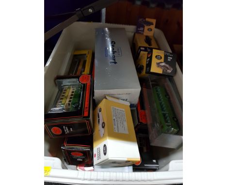 LARGE BOX LOT OF MODEL CARS, BUSES, TRUCKS ETC 
