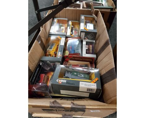 LARGE BOX LOT OF MODEL CARS, BUSES, TRUCKS ETC 
