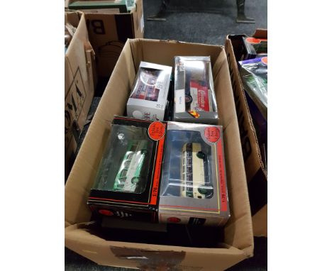BOX LOT OF MODEL CARS &amp; BUSES ETC