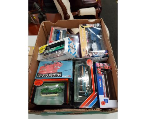 BOX LOT OF MODEL CARS, BUSES ETC 