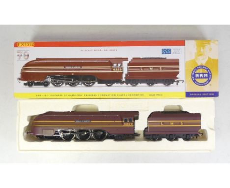 Hornby OO Gauge locomotive LMS 4-6-2 Duchess of Hamilton Princess Coronation Class. Untested.