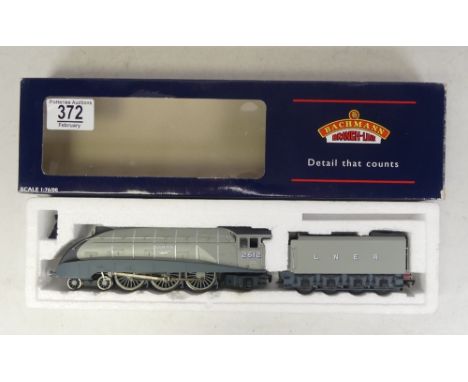 Bachmann OO Gauge 31-952A, LNER Class A42512 'Silver Fox' locomotive and eight-wheel tender. Untested.