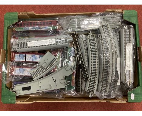 Bachmann "Hawthorne Village" On30 novelty model railway items including Four coaches, Two Freight Cars and a Caboose, togethe