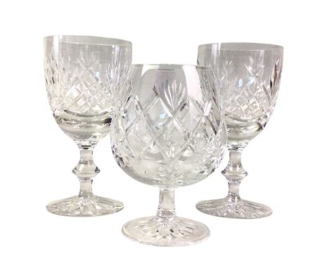 GROUP OF GLASSWARE, including drinking glasses, a carafe decanter and an overlaid vase