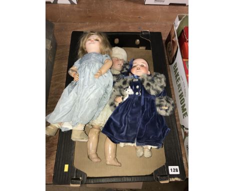 Two German bisque head dolls and one French bisque head doll, E R T, 250 3/0 900 (3)