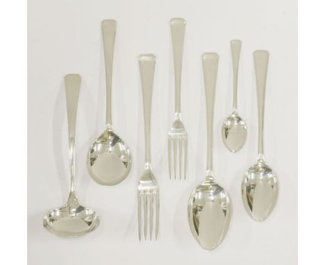 An art deco silver salisbury pattern flatware service,by Harrods Ltd., London 1935,comprising:6 table forks,6 soup spoons,6 d