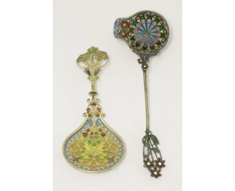 A Norwegian-silver gilt plique-à-jour spoon,stamped 925S,decorated with floral motifs,12cm long, andan unmarked plique-à-jour