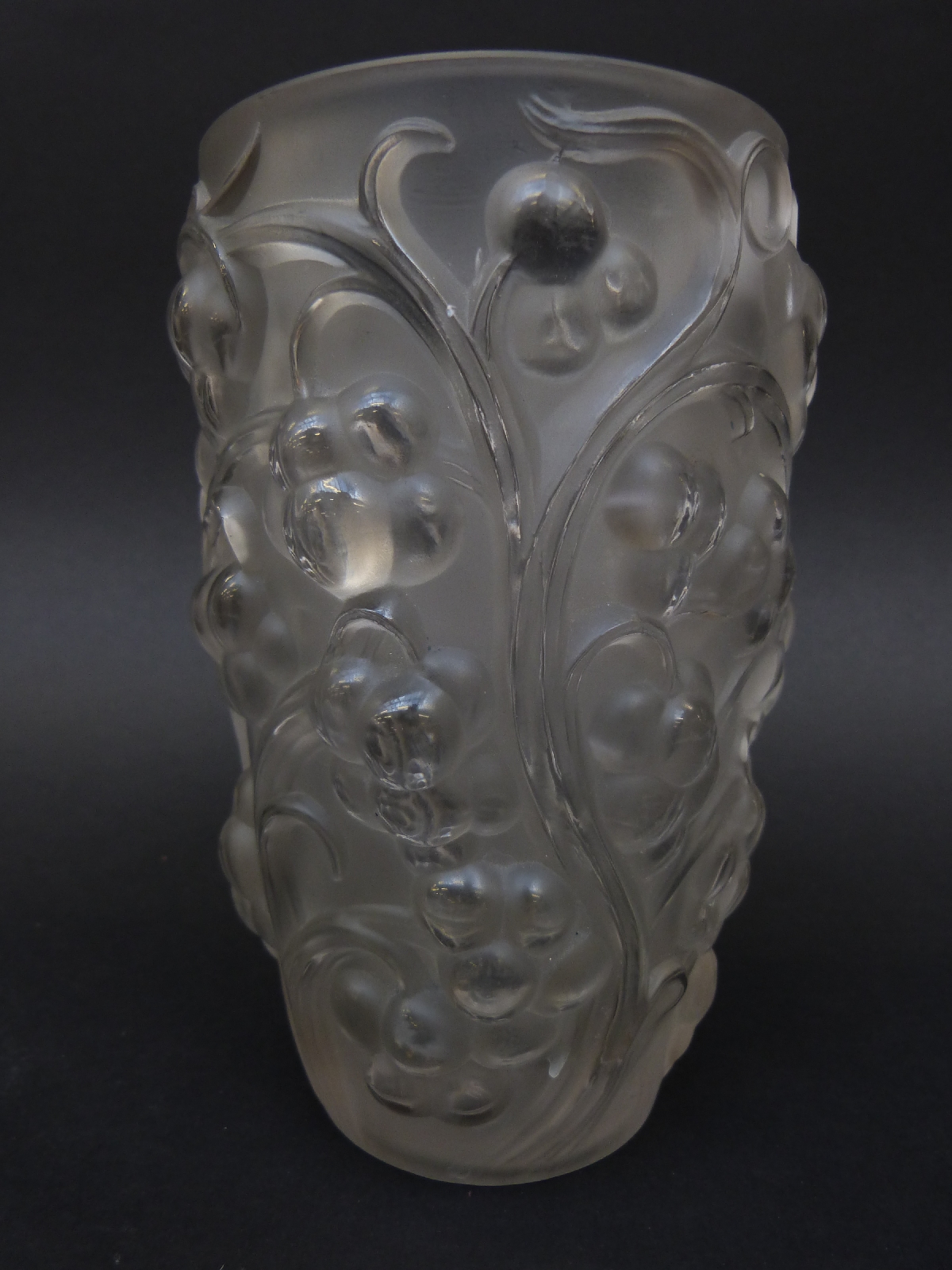 Lalique Raisins clear and frosted glass vase decorated with bunches of