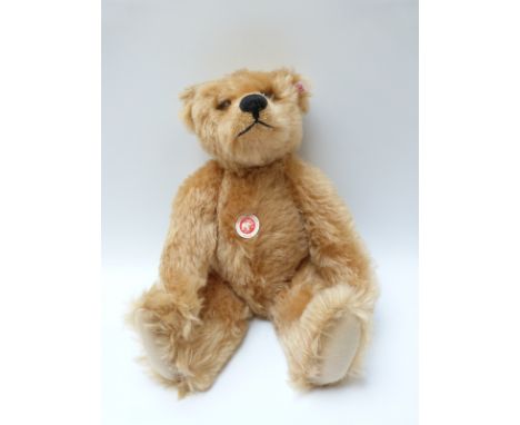 Steiff Original 'New Mr Cinnamon' 038846 teddy bear with cinnamon mohair, growler, button to ear, tags and certificate, limit