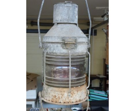 A Seahorse 63418 galvanised metal ship's mast or similar light