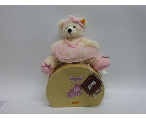 Steiff 'Ballerina' 11914 teddy bear, in original suitcase box