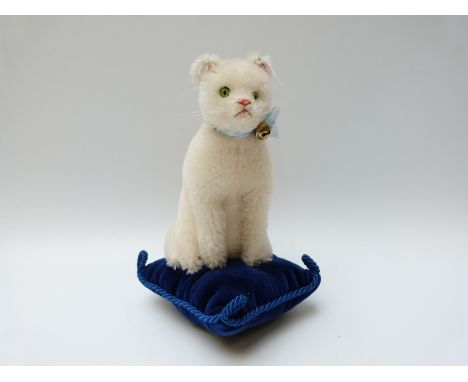 Steiff Original 'Cat on a Pincushion' 420535 2006 teddy bear with button to ear, tags and certificate 2761, 17cm tall, in ori